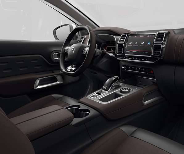 intérieur et tableau de bord du nouveau SUV C5 aircross Montpellier à côté La Grande Motte